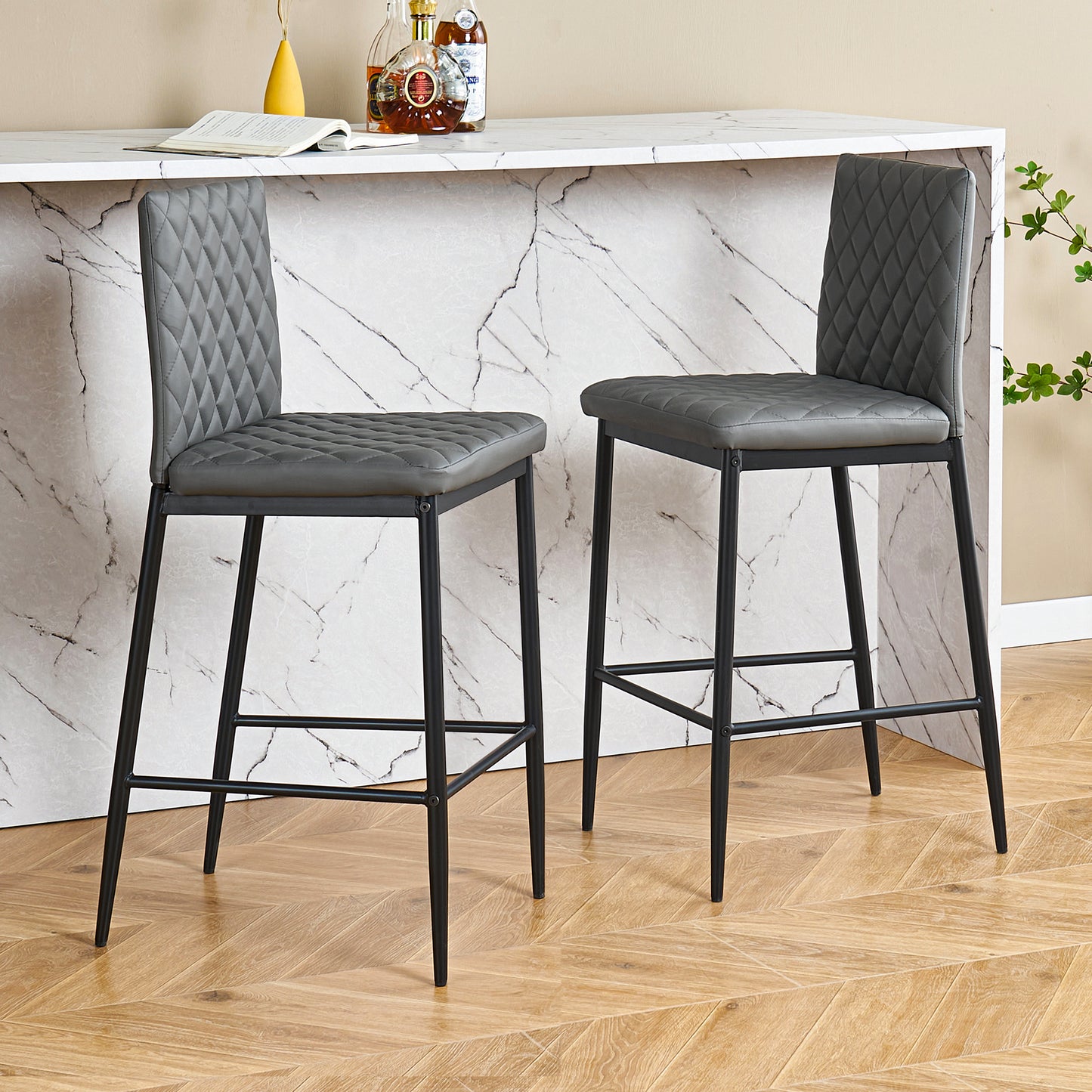 Stylish and luxurious diamond-shaped flannel design, high-quality black metal legs, stable and durable, versatile style suitable for bars, restaurants, bedroom bar chairs, (set of 2)