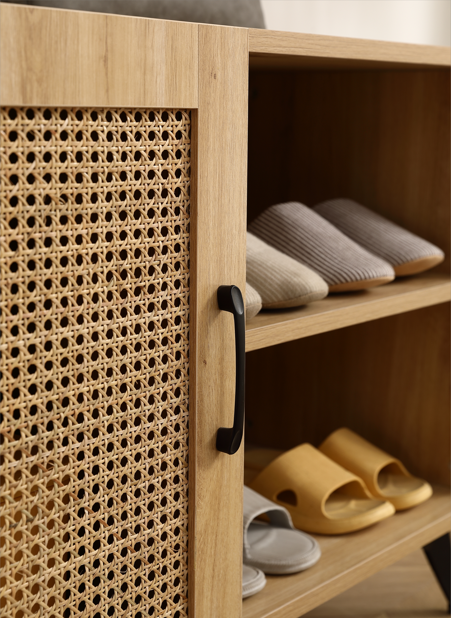Modern Shoe-Storage Cabinet with Natural Rattan Mesh Door and Solid Wooden Handle 39.37inch